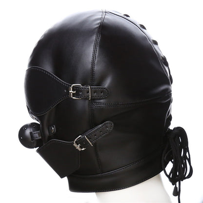 Nahast suupalliga mask